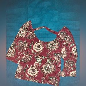 CHARLOTTE ROUSE Burgundy w/ Pattern Crop Top